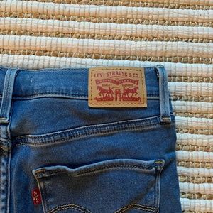 High Rise Super Skinny Levi’s!!